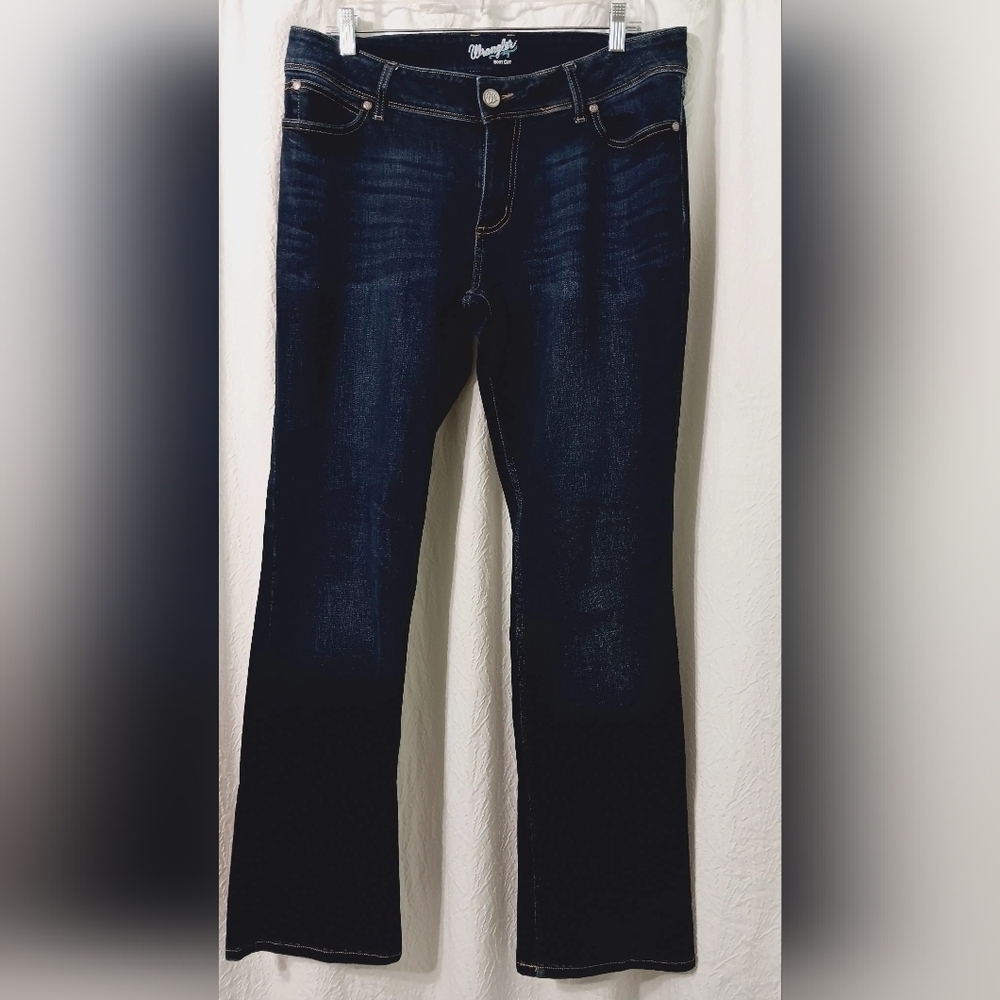Wrangler Bootcut Women's Jeans Size 13/ 34 Color Dark Blue